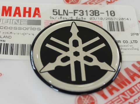 1 x YAMAHA 40mm TUNING FORK LOGO DECAL EMBLEM STICKERS - BLACK/SILVER