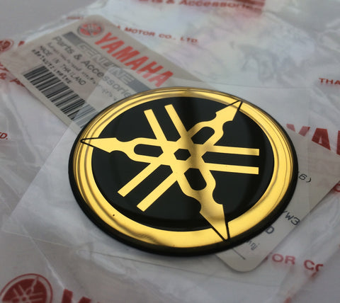 1 x YAMAHA 45mm TUNING FORK LOGO DECAL EMBLEM STICKER - BLACK/GOLD